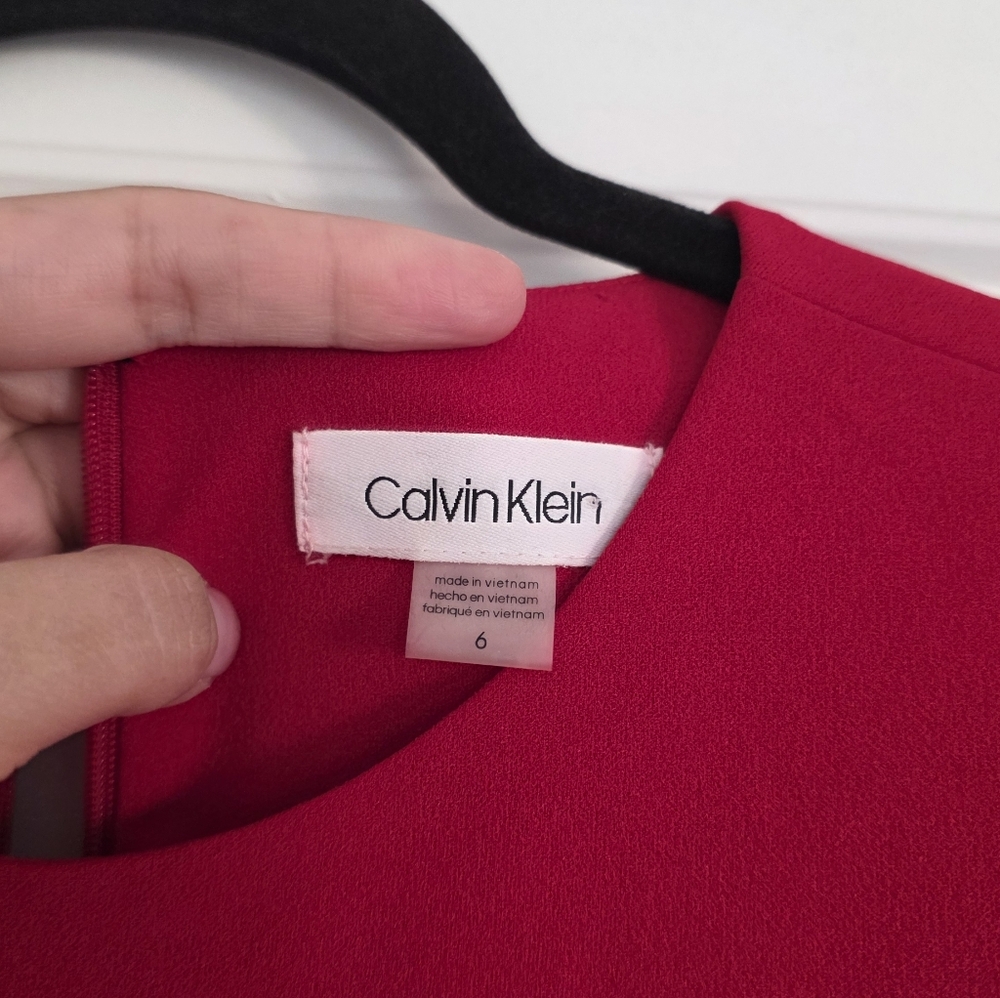Calvin Klein Red Ruffle-Sleeve Jumpsuit - Picture 4 of 6